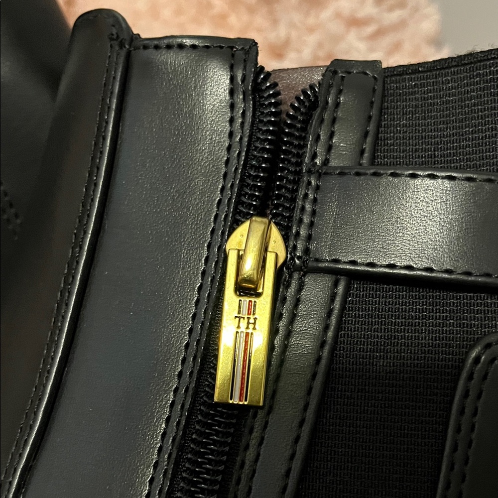 Tommy Hilfiger Brand New Ankle Boots - Picture 7 of 7